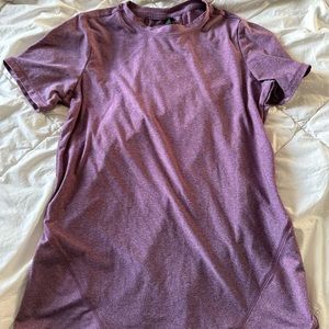 Athletic shirt with high neckline
